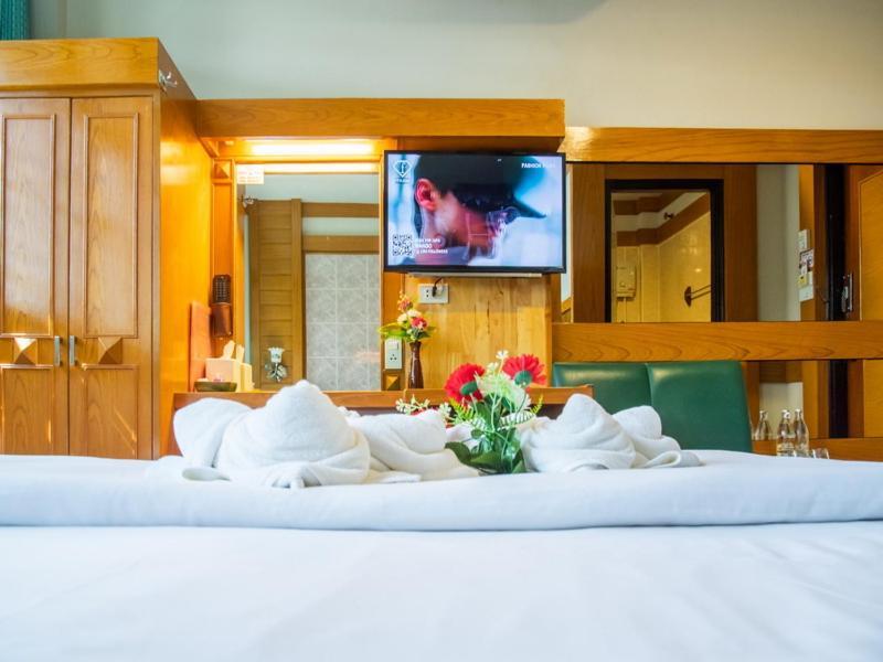 Siri Hotel Накхонратчасима Экстерьер фото