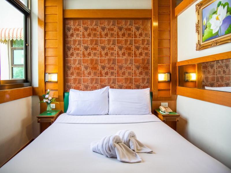 Siri Hotel Накхонратчасима Экстерьер фото