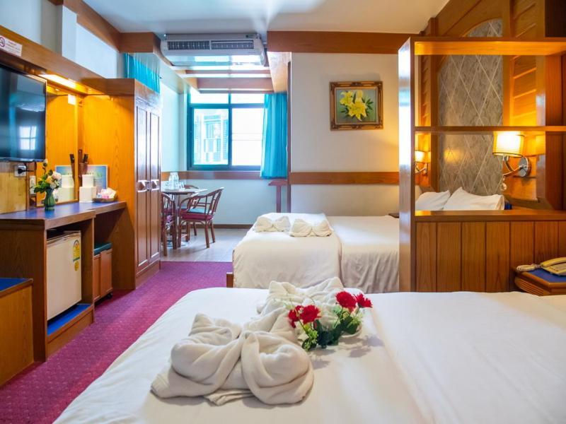 Siri Hotel Накхонратчасима Экстерьер фото