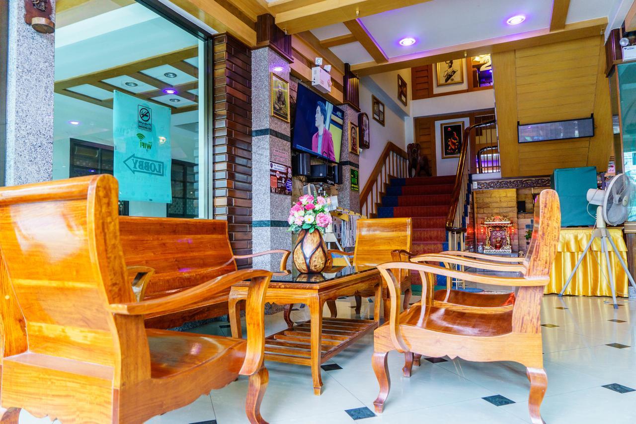 Siri Hotel Накхонратчасима Экстерьер фото